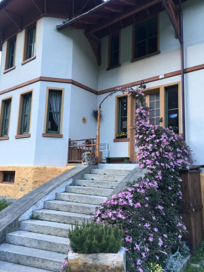 Bed and Breakfast L'Aria Di Casa Аланья-Вальсезия Экстерьер фото