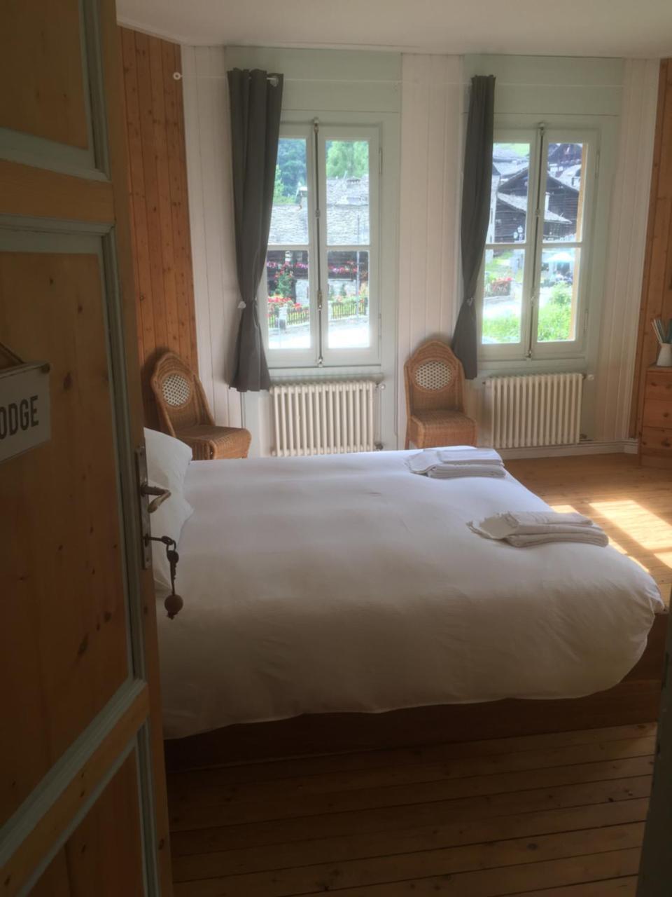 Bed and Breakfast L'Aria Di Casa Аланья-Вальсезия Экстерьер фото